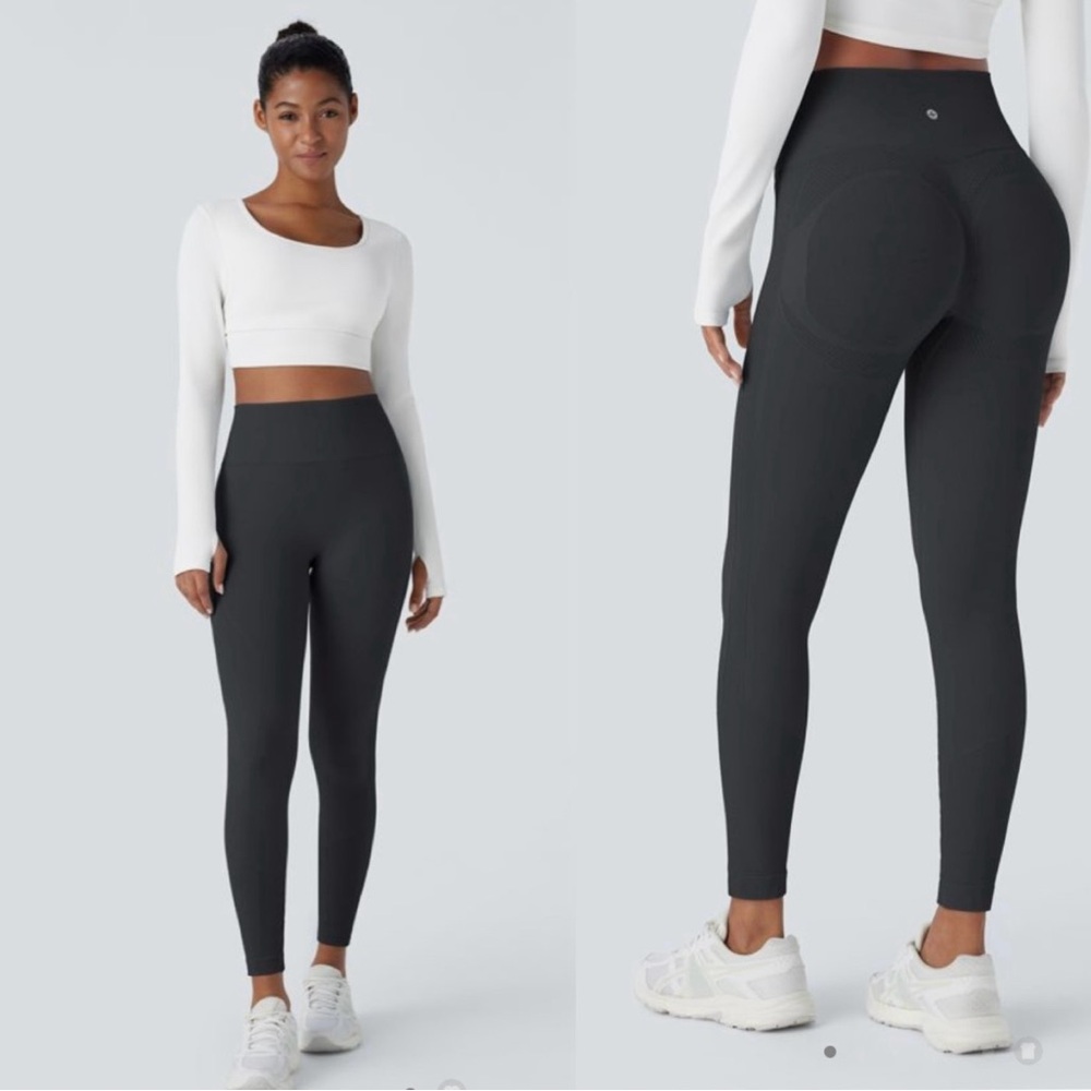 Halara Seamless Flow High Waisted Tummy Control Butt Lifting 7/8 Leggings- L